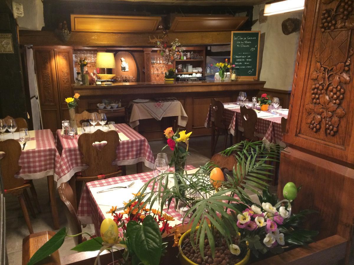 Auberge Des Trois Chateaux Eguisheim Exterior photo
